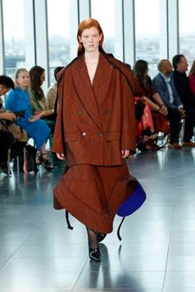 Roksanda London Ready to wear fall winter 2025:26 LONDON February 2025 Roksanda London Ready to wear fall winter 2025:26 LONDON February 2025, Credit:Zeppelin Avalon  Copyright: xZeppelinx xAvalonx 0968141966