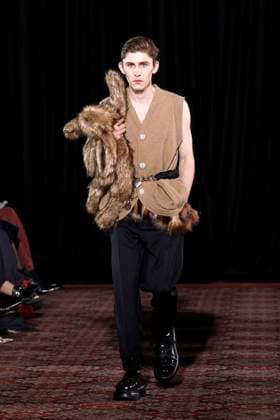 Simone Rocha London Ready to wear fall winter 2025:26 LONDON February 2025 Simone Rocha London Ready to wear fall winter 2025:26 LONDON February 2025, Credit:Zeppelin Avalon  Copyright: xZeppelinx xAvalonx 0968157407