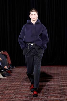 Simone Rocha London Ready to wear fall winter 2025:26 LONDON February 2025 Simone Rocha London Ready to wear fall winter 2025:26 LONDON February 2025, Credit:Zeppelin Avalon  Copyright: xZeppelinx xAvalonx 0968157458