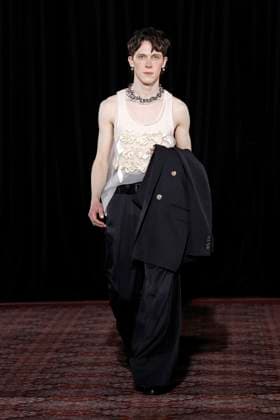 Simone Rocha London Ready to wear fall winter 2025:26 LONDON February 2025 Simone Rocha London Ready to wear fall winter 2025:26 LONDON February 2025, Credit:Zeppelin Avalon  Copyright: xZeppelinx xAvalonx 0968157526