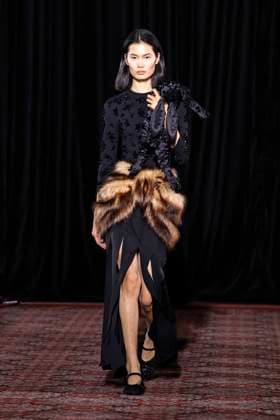 Simone Rocha London Ready to wear fall winter 2025:26 LONDON February 2025 Simone Rocha London Ready to wear fall winter 2025:26 LONDON February 2025, Credit:Zeppelin Avalon  Copyright: xZeppelinx xAvalonx 0968157576