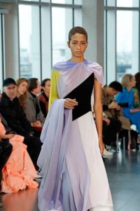 Roksanda London Ready to wear fall winter 2025:26 LONDON February 2025 Roksanda London Ready to wear fall winter 2025:26 LONDON February 2025, Credit:Zeppelin Avalon  Copyright: xZeppelinx xAvalonx 0968153582