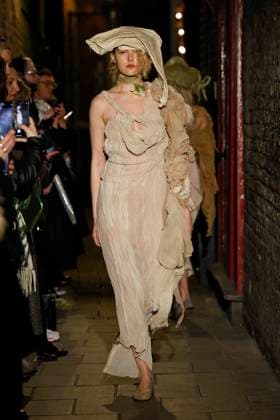 Paolo Carzana London Ready to wear fall winter 2025:26; LONDON February 2025 Paolo Carzana London Ready to wear fall winter 2025:26; LONDON February 2025, Credit:Zeppelin Avalon  Copyright: xZeppelinx xAvalonx 0968251720