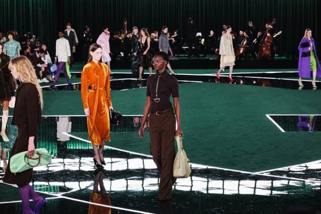 Milan, Italy: Milan, Milan Women s Fashion Week: Fall Winter 2025 - Women s Fashion, Fall Winter 2025 - Gucci Fashion Show - Catwalk. In the photo: Model- Women s Fashion, Fall Winter 2025 - Gucci Fashion Show - Catwalk. In the photo: Model Milan Italy  - ZUMAp169 20250225_zea_p169_384 Copyright: xAlessandroxBremecx