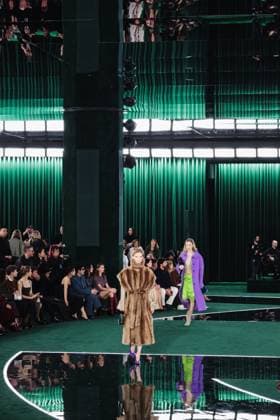 Milan, Italy: Milan, Milan Women s Fashion Week: Fall Winter 2025 - Women s Fashion, Fall Winter 2025 - Gucci Fashion Show - Catwalk. In the photo: Model- Women s Fashion, Fall Winter 2025 - Gucci Fashion Show - Catwalk. In the photo: Model Milan Italy  - ZUMAp169 20250225_zea_p169_409 Copyright: xAlessandroxBremecx