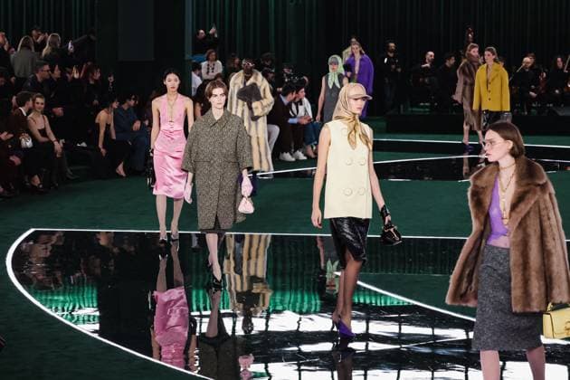 Milan, Milan, Milan Women s Fashion Week: Fall Winter 2025 - Gucci Fashion Show - Catwalk Milan, Milan Women s Fashion Week: Fall Winter 2025 - Women s Fashion, Fall Winter 2025 - Gucci Fashion Show - Catwalk. In the photo: Model- Women s Fashion, Fall Winter 2025 - Gucci Fashion Show - Catwalk. In the photo: Model Milan Italy  Copyright: xIPA ABACAx