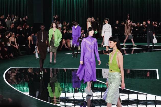 Milan, Milan, Milan Women s Fashion Week: Fall Winter 2025 - Gucci Fashion Show - Catwalk Milan, Milan Women s Fashion Week: Fall Winter 2025 - Women s Fashion, Fall Winter 2025 - Gucci Fashion Show - Catwalk. In the photo: Model- Women s Fashion, Fall Winter 2025 - Gucci Fashion Show - Catwalk. In the photo: Model Milan Italy  Copyright: xIPA ABACAx