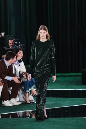 Milan, Milan, Milan Women s Fashion Week: Fall Winter 2025 - Gucci Fashion Show - Catwalk Milan, Milan Women s Fashion Week: Fall Winter 2025 - Women s Fashion, Fall Winter 2025 - Gucci Fashion Show - Catwalk. In the photo: Model- Women s Fashion, Fall Winter 2025 - Gucci Fashion Show - Catwalk. In the photo: Model Milan Italy  Copyright: xIPA ABACAx