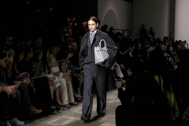 February 25, 2025, Milan, Italy: A proposal by Iceberg presented at Milan s Fashion Week, Milan, Italy, 25 February 2025. The event will run until 03 March. ANSA Milan Italy  - ZUMAa110 20250225_zaf_a110_034 Copyright: xMouradxBaltixTouatix