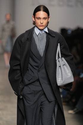 Milan, Milan Women s Fashion Week: Fall Winter 2025 26 - Women s Fashion, Fall Winter 2025 26 - Iceberg fashion show - catwalk in the photo: Model  Copyright: xRiccardoxGIordanox xipa-agency.netx xRiccardoxGIordanox IPA_Agency_IPA54562174