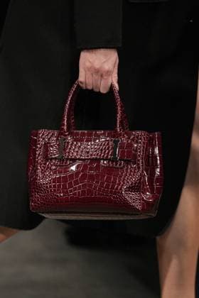 Milan, Milan Women s Fashion Week: Fall Winter 2025 26 - ICEBERG Fashion Show - Catwalk Milan, Milan Women s Fashion Week: Fall Winter 2025 26 - Women s Fashion, Fall Winter 2025 26 - Iceberg fashion show - catwalk in the photo: Bag detail MILAN Italy  Copyright: xIPA ABACAx