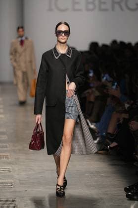 Milan, Milan Women s Fashion Week: Fall Winter 2025 26 - ICEBERG Fashion Show - Catwalk Milan, Milan Women s Fashion Week: Fall Winter 2025 26 - Women s Fashion, Fall Winter 2025 26 - Iceberg fashion show - catwalk in the photo: Model MILAN Italy  Copyright: xIPA ABACAx