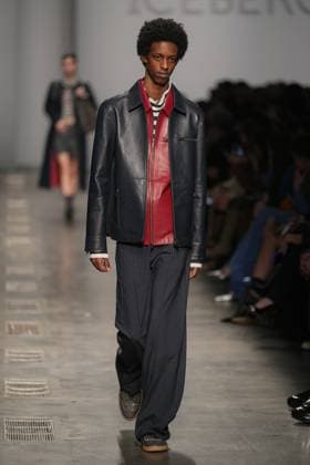 Milan, Milan Women s Fashion Week: Fall Winter 2025 26 - Women s Fashion, Fall Winter 2025 26 - Iceberg fashion show - catwalk in the photo: Model  Copyright: xRiccardoxGIordanox xipa-agency.netx xRiccardoxGIordanox IPA_Agency_IPA54562238
