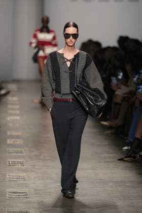 Milan, Milan Women s Fashion Week: Fall Winter 2025 26 - ICEBERG Fashion Show - Catwalk Milan, Milan Women s Fashion Week: Fall Winter 2025 26 - Women s Fashion, Fall Winter 2025 26 - Iceberg fashion show - catwalk in the photo: Model MILAN Italy  Copyright: xIPA ABACAx