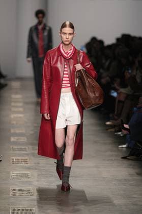 Milan, Italy: Milan, Milan Women s Fashion Week: Fall Winter 2025 26 - Women s Fashion, Fall Winter 2025 26 - Iceberg fashion show - catwalk in the photo: Model Milan Italy  - ZUMAp169 20250225_zea_p169_533 Copyright: xRiccardoxGIordanox