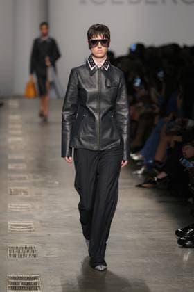 Milan, Italy: Milan, Milan Women s Fashion Week: Fall Winter 2025 26 - Women s Fashion, Fall Winter 2025 26 - Iceberg fashion show - catwalk in the photo: Model Milan Italy  - ZUMAp169 20250225_zea_p169_540 Copyright: xRiccardoxGIordanox
