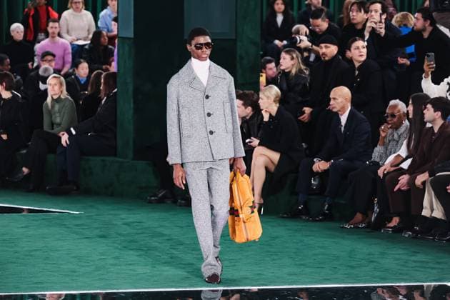 Milan, Milan Women s Fashion Week: Fall Winter 2025 - Women s Fashion, Fall Winter 2025 - Gucci Fashion Show - Catwalk. In the photo: Model- Women s Fashion, Fall Winter 2025 - Gucci Fashion Show - Catwalk. In the photo: Model  Copyright: xAlessandroxBremecx xipa-agency.netx xx IPA_Agency_IPA54563710