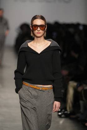 Milan, Italy: Milan, Milan Women s Fashion Week: Fall Winter 2025 26 - Women s Fashion, Fall Winter 2025 26 - Iceberg fashion show - catwalk in the photo: Model Milan Italy  - ZUMAp169 20250225_zea_p169_554 Copyright: xRiccardoxGIordanox