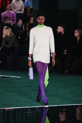 Milan, Italy: Milan, Milan Women s Fashion Week: Fall Winter 2025 - Women s Fashion, Fall Winter 2025 - Gucci Fashion Show - Catwalk. In the photo: Model- Women s Fashion, Fall Winter 2025 - Gucci Fashion Show - Catwalk. In the photo: Model Milan Italy  - ZUMAp169 20250225_zea_p169_595 Copyright: xAlessandroxBremecx