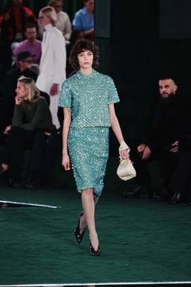 Milan, Italy: Milan, Milan Women s Fashion Week: Fall Winter 2025 - Women s Fashion, Fall Winter 2025 - Gucci Fashion Show - Catwalk. In the photo: Model- Women s Fashion, Fall Winter 2025 - Gucci Fashion Show - Catwalk. In the photo: Model Milan Italy  - ZUMAp169 20250225_zea_p169_597 Copyright: xAlessandroxBremecx