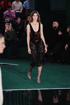 Milan, Milan, Milan Women s Fashion Week: Fall Winter 2025 - Gucci Fashion Show - Catwalk Milan, Milan Women s Fashion Week: Fall Winter 2025 - Women s Fashion, Fall Winter 2025 - Gucci Fashion Show - Catwalk. In the photo: Model- Women s Fashion, Fall Winter 2025 - Gucci Fashion Show - Catwalk. In the photo: Model Milan Italy  Copyright: xIPA ABACAx