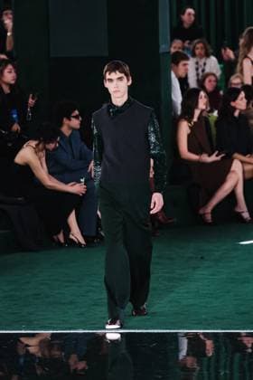 Milan, Milan, Milan Women s Fashion Week: Fall Winter 2025 - Gucci Fashion Show - Catwalk Milan, Milan Women s Fashion Week: Fall Winter 2025 - Women s Fashion, Fall Winter 2025 - Gucci Fashion Show - Catwalk. In the photo: Model- Women s Fashion, Fall Winter 2025 - Gucci Fashion Show - Catwalk. In the photo: Model Milan Italy  Copyright: xIPA ABACAx