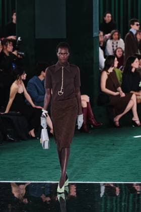 Milan, Milan, Milan Women s Fashion Week: Fall Winter 2025 - Gucci Fashion Show - Catwalk Milan, Milan Women s Fashion Week: Fall Winter 2025 - Women s Fashion, Fall Winter 2025 - Gucci Fashion Show - Catwalk. In the photo: Model- Women s Fashion, Fall Winter 2025 - Gucci Fashion Show - Catwalk. In the photo: Model Milan Italy  Copyright: xIPA ABACAx