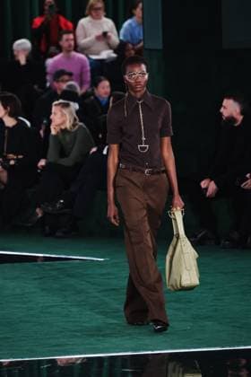 Milan, Italy: Milan, Milan Women s Fashion Week: Fall Winter 2025 - Women s Fashion, Fall Winter 2025 - Gucci Fashion Show - Catwalk. In the photo: Model- Women s Fashion, Fall Winter 2025 - Gucci Fashion Show - Catwalk. In the photo: Model Milan Italy  - ZUMAp169 20250225_zea_p169_601 Copyright: xAlessandroxBremecx