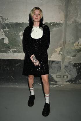 Milan, Italy: Milan, Milan Women s Fashion Week: Fall Winter 2025 - Women s Fashion, Fall Winter 2025.- N.21 fashion show - guests in the photo: Mew Milan Italy  - ZUMAp169 20250225_zea_p169_768 Copyright: xSimonaxChiocciax