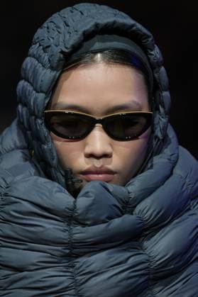 Milan, Italy: Milan, Milan Women s Fashion Week: Fall Winter 2025 26 - Women s Fashion, Fall Winter 2025 26 - K-Way fashion show - catwalk in the photo: Detail Milan Italy  - ZUMAp169 20250225_zea_p169_815 Copyright: xRiccardoxGIordanox