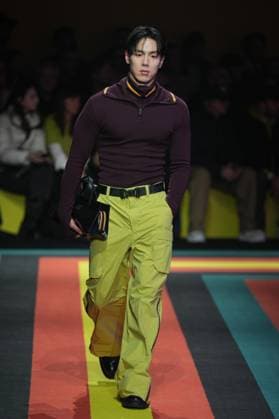 Milan, Italy: Milan, Milan Women s Fashion Week: Fall Winter 2025 26 - Women s Fashion, Fall Winter 2025 26 - K-Way fashion show - catwalk in the photo: Model Milan Italy  - ZUMAp169 20250225_zea_p169_823 Copyright: xRiccardoxGIordanox