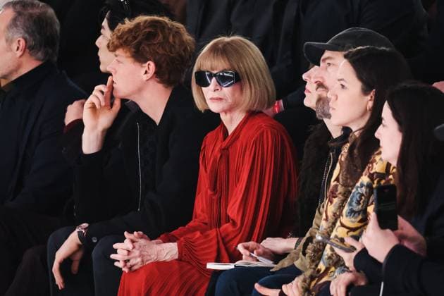 Milan, Milan Women s Fashion Week: Fall Winter 2025 - Gucci Fashion Show - Front Row Guests Milan, Milan Women s Fashion Week: Fall Winter 2025 - Women s Fashion, Fall Winter 2025 - Gucci Fashion Show - Guests. In the photo: Jannik Sinner (Italian Tennis Player), Anna Wintour (Journalist and Editor-in-Chief of Vogue America) Milan Italy  Copyright: xIPA ABACAx