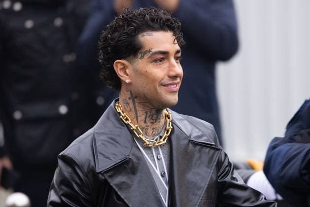 News - Gucci - Arrivals - Milan Fashion Week - Womenswear Fall Winter 2025 2026 Tony Effe is seen leaving the Gucci fashion show during the Milan Fashion Week - Womenswear Fall Winter 2025 2026 on February 25, 2025 in Milan, Italy. Photo: Cinzia Camela. MILAN Superstudio Maxi Italy Copyright: xCinziaxCamelax xLiveMediax LPN_1750623