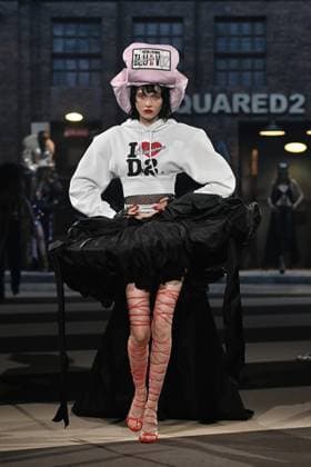 Milan, Milan Women s Fashion Week: Fall Winter 2025 26 - Women s Fashion, Fall Winter 2025 26 - Dsquared2 fashion show - catwalk in the photo: Model  Copyright: xRiccardoxGIordanox xipa-agency.netx xRiccardoxGiordanox IPA_Agency_IPA54582983