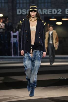 Milan, Milan Women s Fashion Week: Fall Winter 2025 26 - Women s Fashion, Fall Winter 2025 26 - Dsquared2 fashion show - catwalk in the photo: Model  Copyright: xRiccardoxGIordanox xipa-agency.netx xRiccardoxGiordanox IPA_Agency_IPA54582986