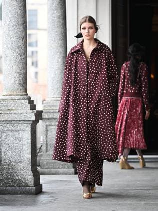 Rome: Milan, Milan Women s Fashion Week: Fall Winter 2025 26 - Luisa Beccaria Fashion Show - Catwalk Rome  - ZUMAp169 20250226_zea_p169_554 Copyright: xSimonaxChiocciax