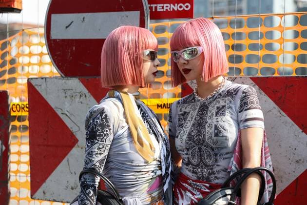 February 26, 2025, Milan, Lombardia, Italy: Milan Womens Fashion Week is taking place from February 25 to March 2, 2025. Fashionistas pose for photographers before the Diesel FW 2025-2026 fashion show. Milan Italy - ZUMAt227 20250226_zip_t227_016 Copyright: xMarinaxTakimotox