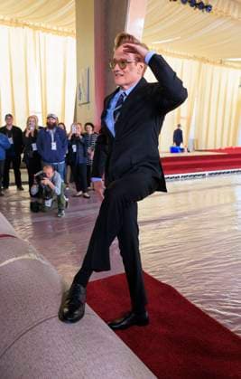 February 26, 2025, Hollywood, California, USA: Conan OÃ¢â‚¬â ¢Brien strikes a pose during the red carpet roll out in preparation for the 97th Academy Awards at the Dolby Theater in Hollywood, California on February 26, 2025. The Academy Awards Ceremony will take place on Sunday March 2, 2025. ARIANA RUIZ BNS PI Hollywood USA - ZUMAp124 20250226_zaa_p124_005 Copyright: xArianaxRuizx