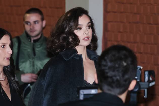 Milan, Milan Women s Fashion Week: Fall Winter 2025 - Women s Fashion, Fall Winter 2025 - Fendi Show - Arrivals. In the photo: Hailee Steinfeld (American singer and actress)  Copyright: xAlessandroxBremecx xipa-agency.netx xx IPA_Agency_IPA54627106
