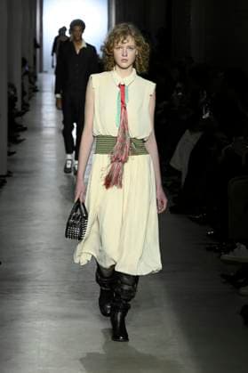 Onitsuka Tiger Ready to wear fall winter 2025:26; MILAN February 2025 Onitsuka Tiger Ready to wear fall winter 2025:26; MILAN February 2025, Credit:Zeppelin Avalon  Copyright: xZeppelinx xAvalonx 0969481744