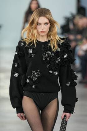 Milan, Milan Women s Fashion Week: Fall Winter 2025 26 - Women s Fashion, Fall Winter 2025 26 - Blumarine fashion show - catwalk in the photo: Model  Copyright: xRiccardoxGIordanox xipa-agency.netx xRiccardoxGIordanox IPA_Agency_IPA54644999