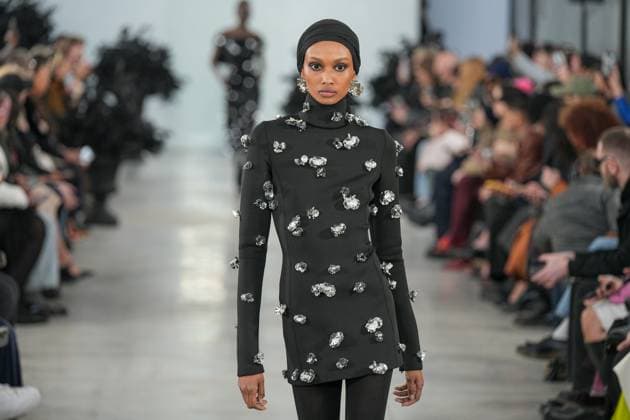 Milan, Milan Women s Fashion Week: Fall Winter 2025 26 - Women s Fashion, Fall Winter 2025 26 - Blumarine fashion show - catwalk in the photo: Model  Copyright: xRiccardoxGIordanox xipa-agency.netx xRiccardoxGIordanox IPA_Agency_IPA54644990