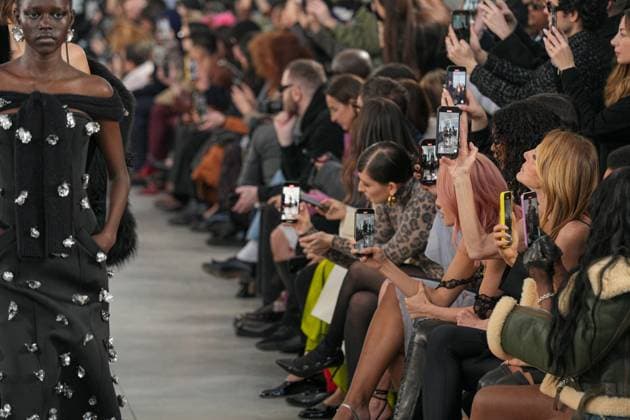 Milan, Milan Women s Fashion Week: Fall Winter 2025 26 - Blumarine Fashion Show - Catwalk Milan, Milan Women s Fashion Week: Fall Winter 2025 26 - Women s Fashion, Fall Winter 2025 26 - Blumarine fashion show - catwalk in the photo: Model MILAN Italy  Copyright: xIPA ABACAx