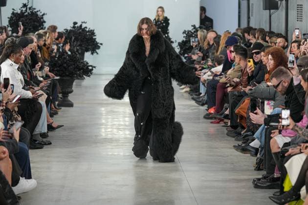 Milan, Italy: Milan, Milan Women s Fashion Week: Fall Winter 2025 26 - Women s Fashion, Fall Winter 2025 26 - Blumarine fashion show - catwalk in the photo: Model Milan Italy  - ZUMAp169 20250227_zea_p169_449 Copyright: xRiccardoxGIordanox