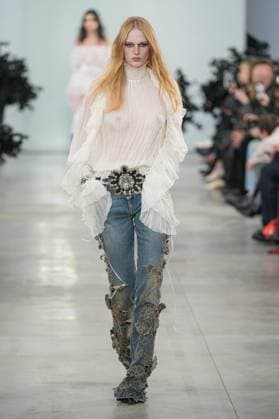 Milan, Italy: Milan, Milan Women s Fashion Week: Fall Winter 2025 26 - Women s Fashion, Fall Winter 2025 26 - Blumarine fashion show - catwalk in the photo: Model Milan Italy  - ZUMAp169 20250227_zea_p169_413 Copyright: xRiccardoxGIordanox