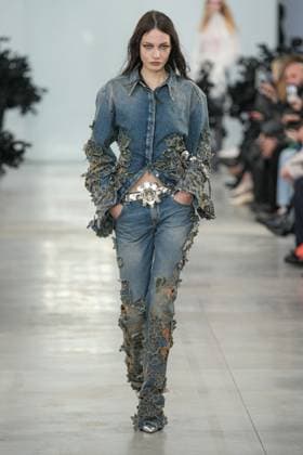 Milan, Italy: Milan, Milan Women s Fashion Week: Fall Winter 2025 26 - Women s Fashion, Fall Winter 2025 26 - Blumarine fashion show - catwalk in the photo: Model Milan Italy  - ZUMAp169 20250227_zea_p169_410 Copyright: xRiccardoxGIordanox