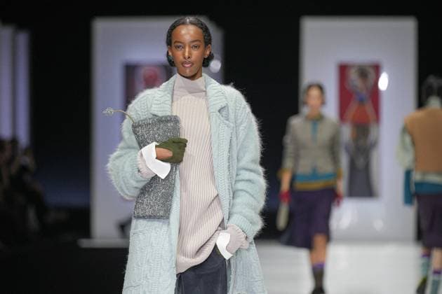 Milan, Milan Women s Fashion Week: Fall Winter 2025 26 - Preview Show - catwalk Milan, Milan Women s Fashion Week: Fall Winter 2025 26 - Women s Fashion, Fall Winter 2025 26 - Anteprima fashion show - catwalk in the photo: Model MILAN Italy  Copyright: xIPA ABACAx