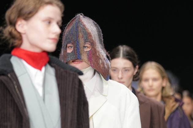 Entertainment Bilder des Tages Milan, Milan Women s Fashion Week: Fall Winter 2025 26 - Preview Show - catwalk Milan, Milan Women s Fashion Week: Fall Winter 2025 26 - Women s Fashion, Fall Winter 2025 26 - Anteprima fashion show - catwalk in the photo: Model MILAN Italy  Copyright: xIPA ABACAx