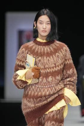 Milan, Italy: Milan, Milan Women s Fashion Week: Fall Winter 2025 26 - Women s Fashion, Fall Winter 2025 26 - Anteprima fashion show - catwalk in the photo: Model Milan Italy  - ZUMAp169 20250227_zea_p169_551 Copyright: xRiccardoxGIordanox