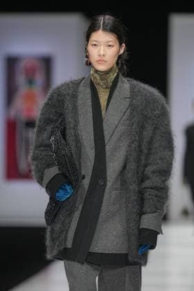 Milan, Italy: Milan, Milan Women s Fashion Week: Fall Winter 2025 26 - Women s Fashion, Fall Winter 2025 26 - Anteprima fashion show - catwalk in the photo: Model Milan Italy  - ZUMAp169 20250227_zea_p169_557 Copyright: xRiccardoxGIordanox